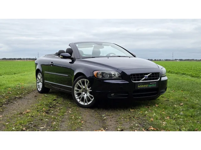 Volvo C70 (2006) — foto 1