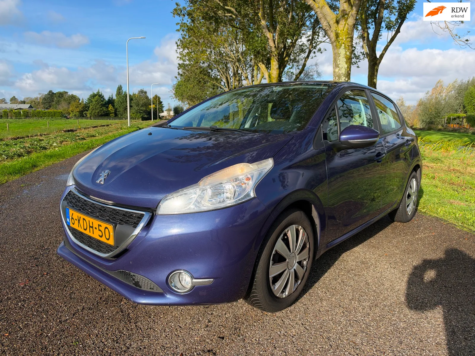 Peugeot 208 (2013) — foto 1