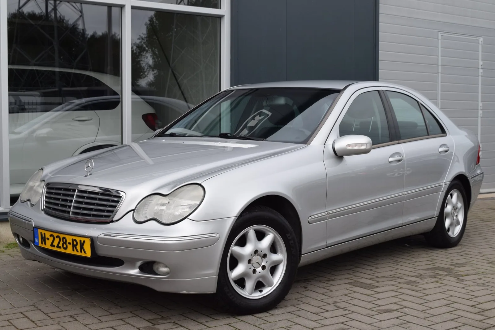 Mercedes-Benz C-Klasse (2002) — foto 1