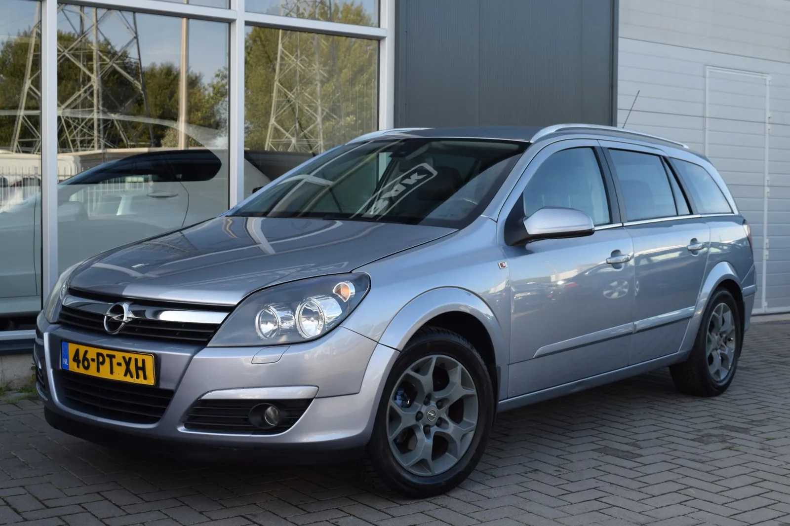 Opel Astra (2004) — foto 1