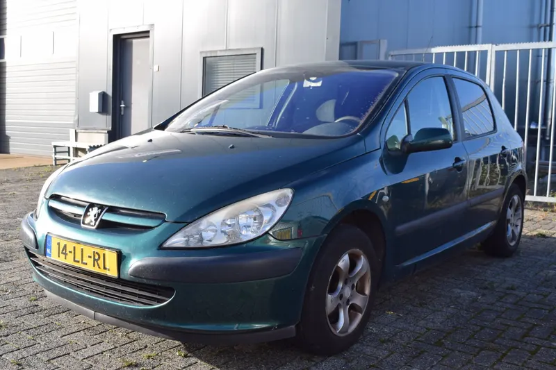 Peugeot 307 (2003)