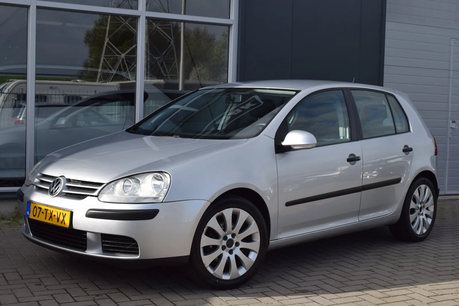 Volkswagen Golf (2006) — foto 1