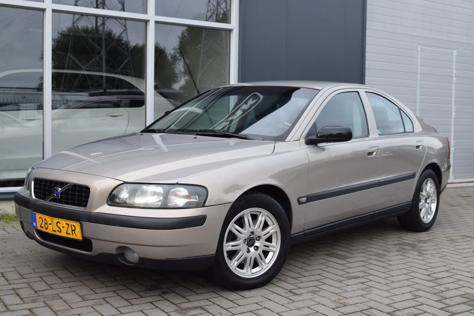 Volvo S60 (2003) — foto 1