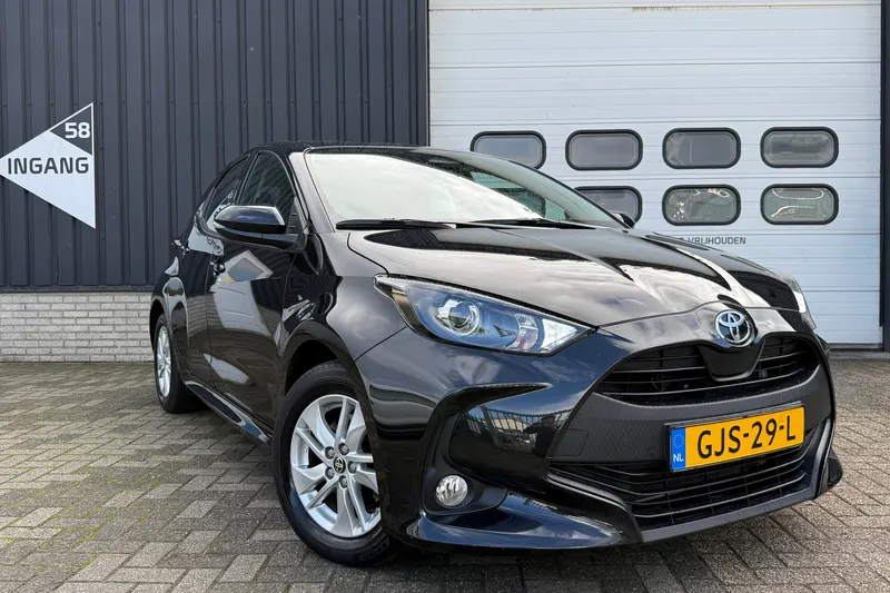 Toyota Yaris (2024)