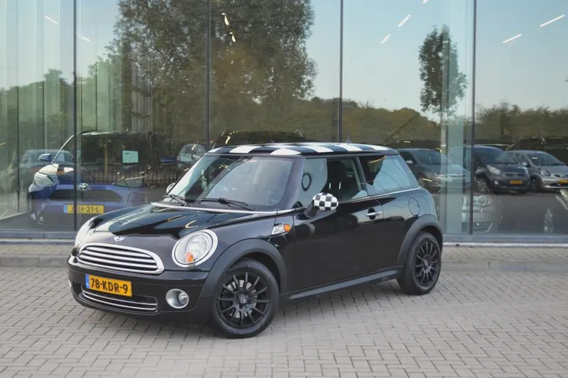 MINI One (2009)