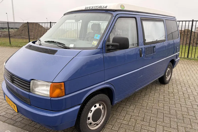 Volkswagen 70X0B (1993)