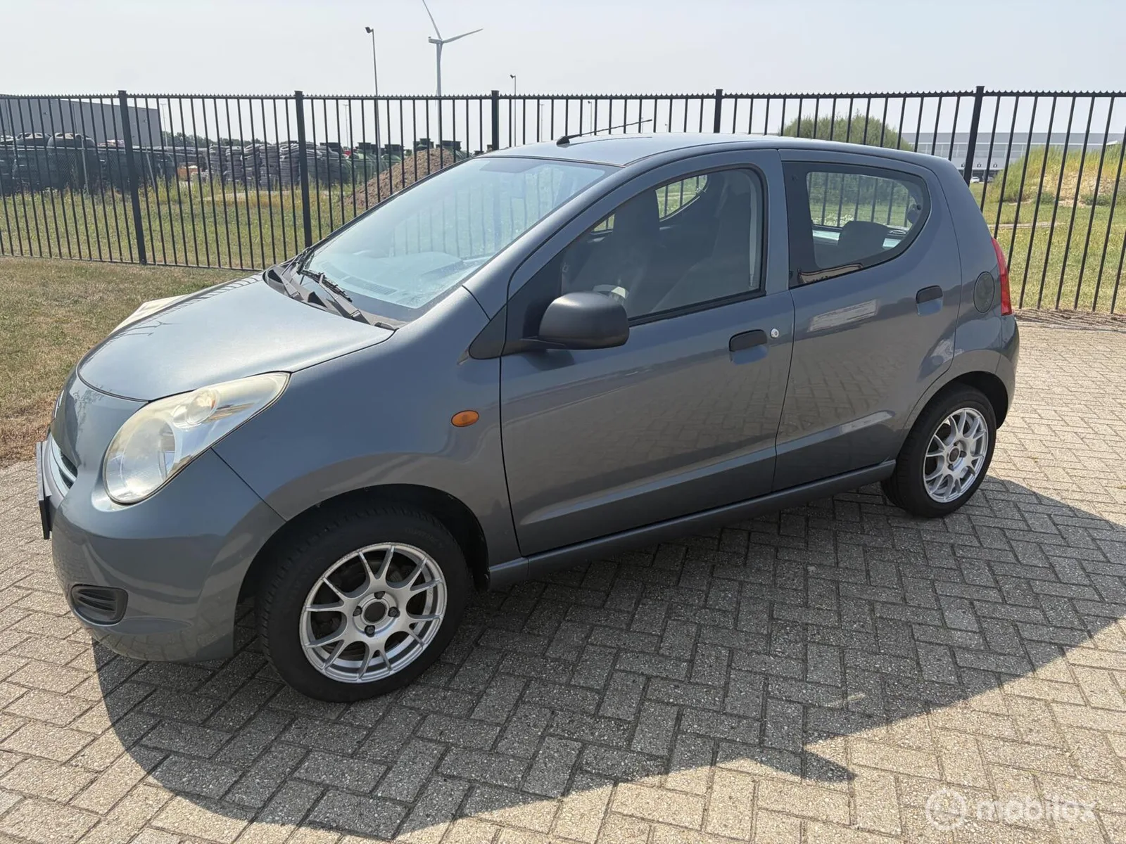 Suzuki Alto (2009) — foto 1