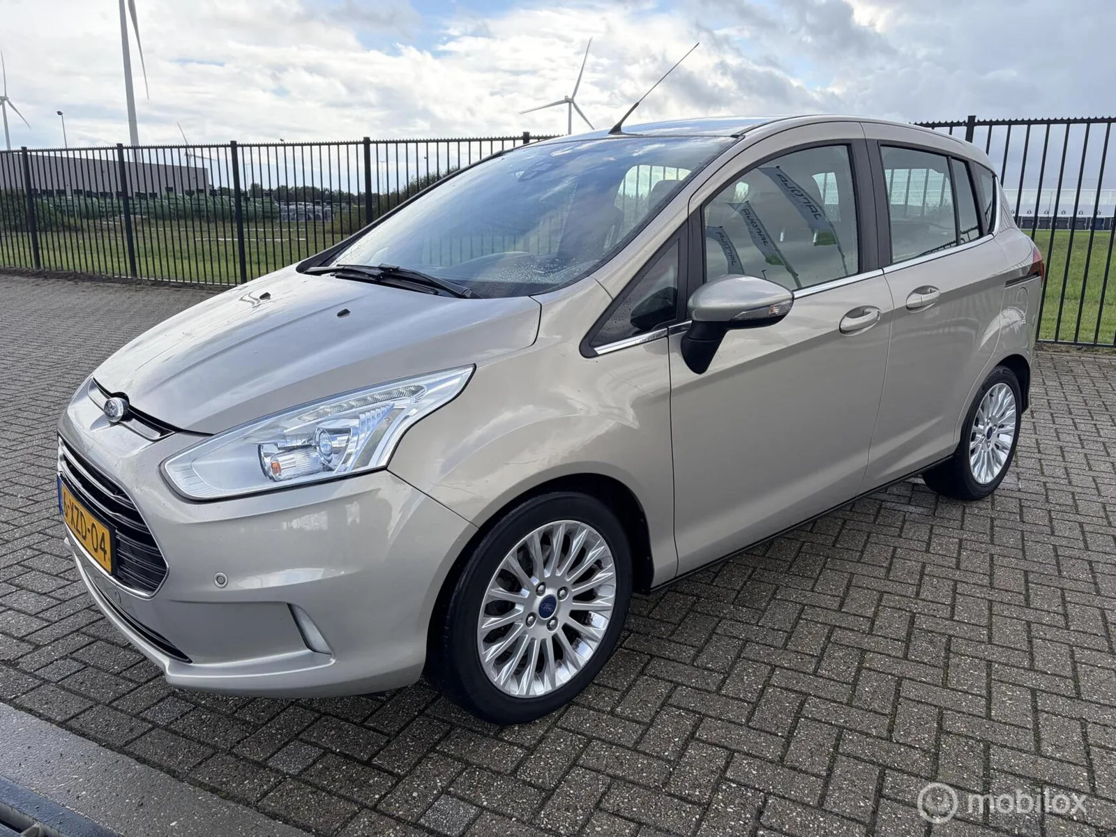 Ford B-Max (2014) — foto 1