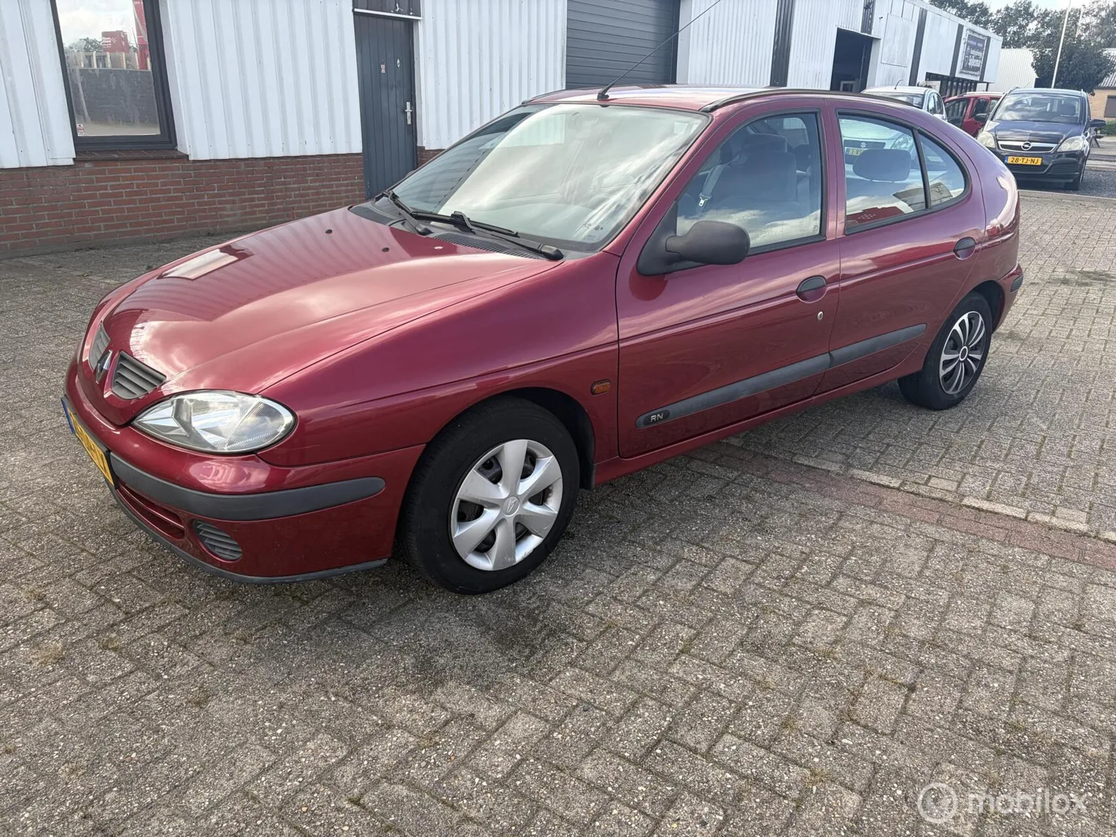 Renault Mégane (1999) — foto 1