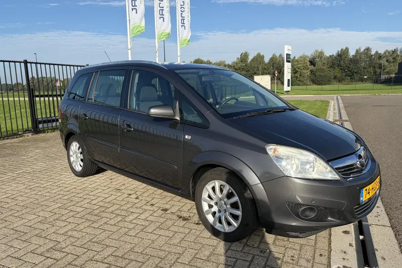 Opel Zafira (2008)