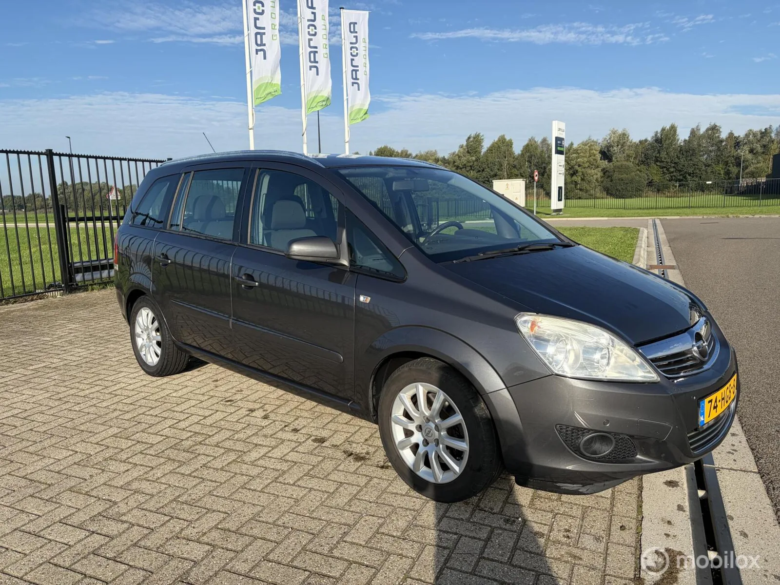 Opel Zafira (2008) — foto 1