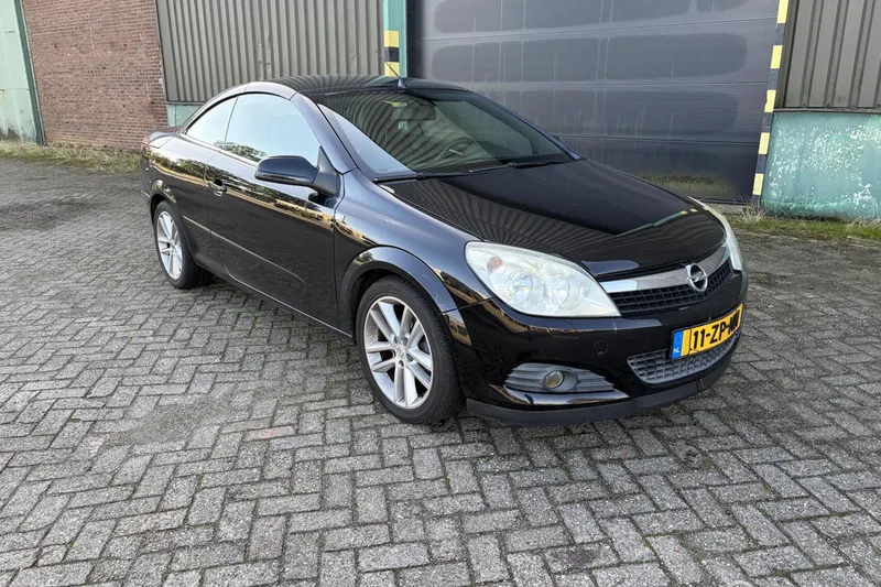 Opel Astra (2008)