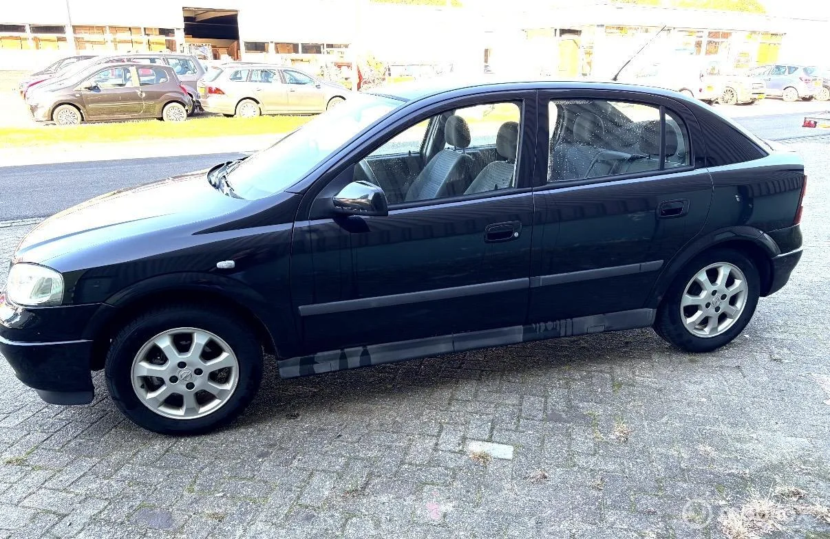 Opel Astra (2003) — foto 1
