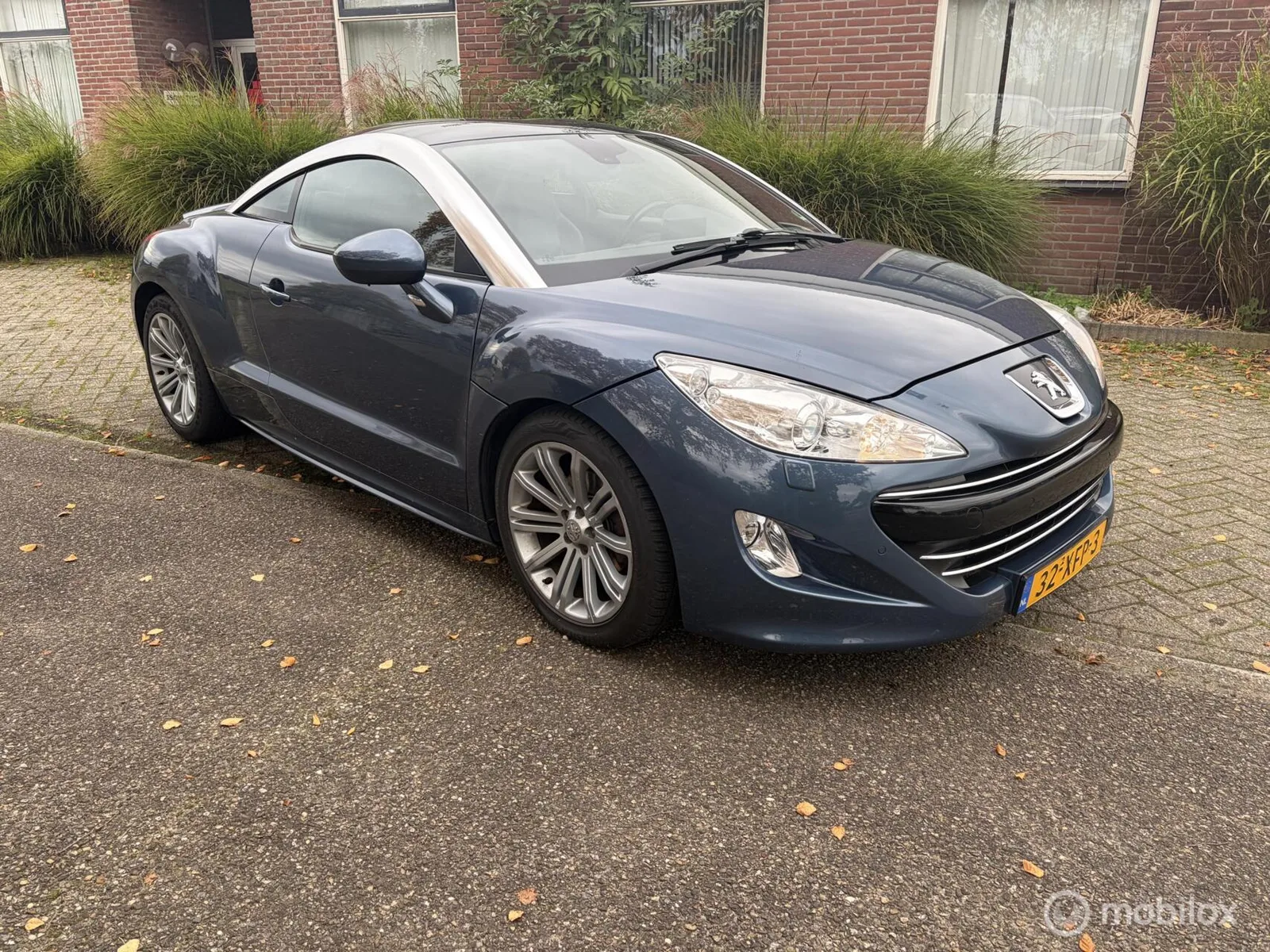 Peugeot RCZ (2011) — foto 1