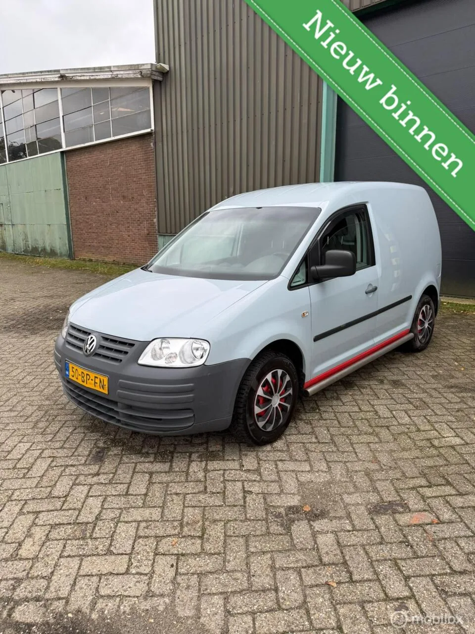 Volkswagen Caddy (2004) — foto 1