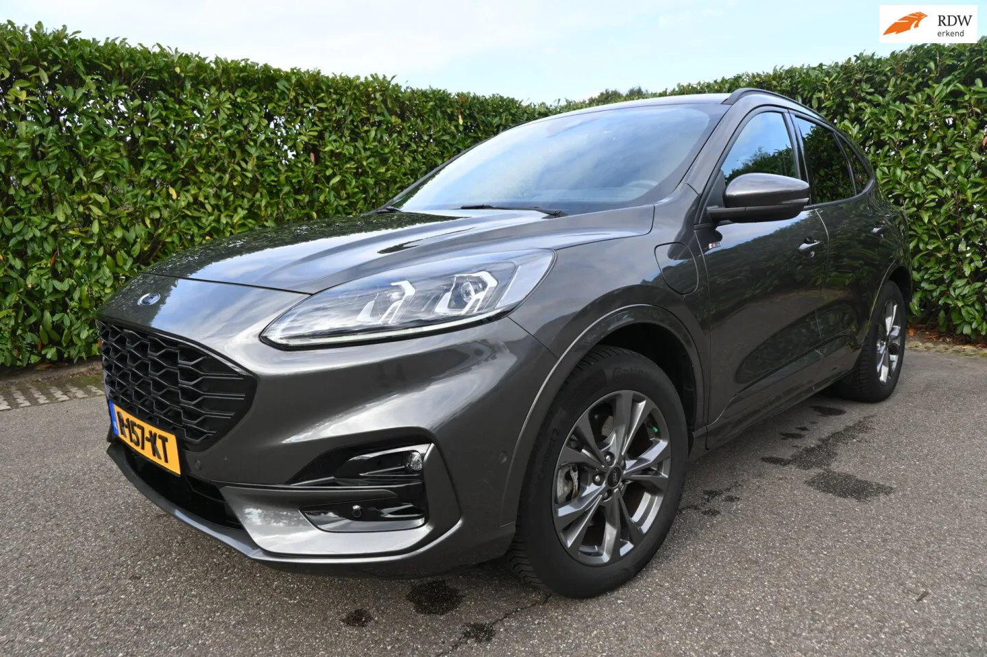 Ford Kuga (2021) — foto 1