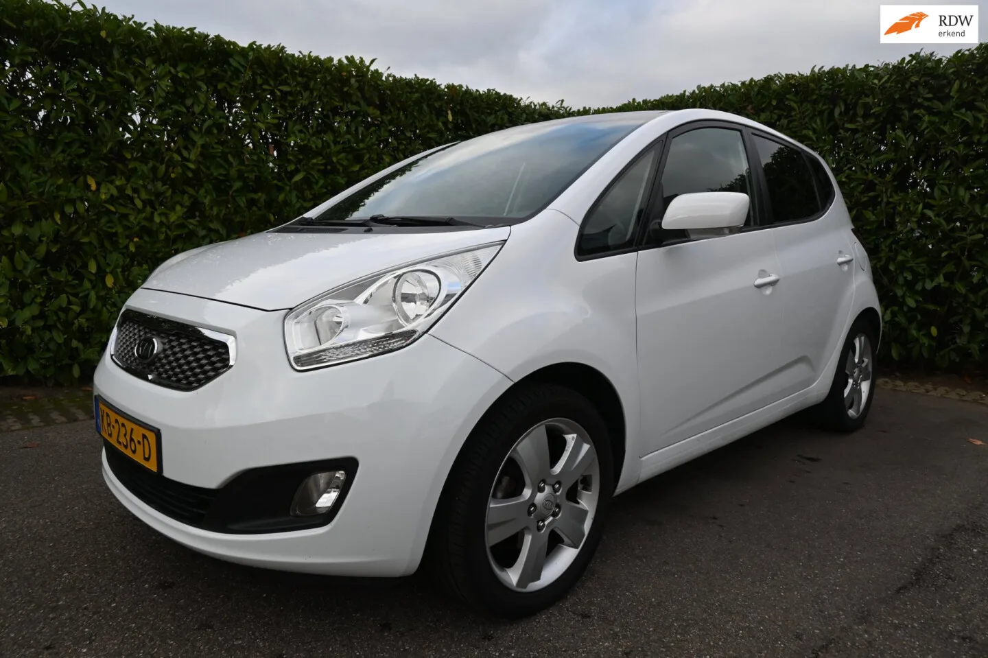 Kia Venga (2011) — foto 1