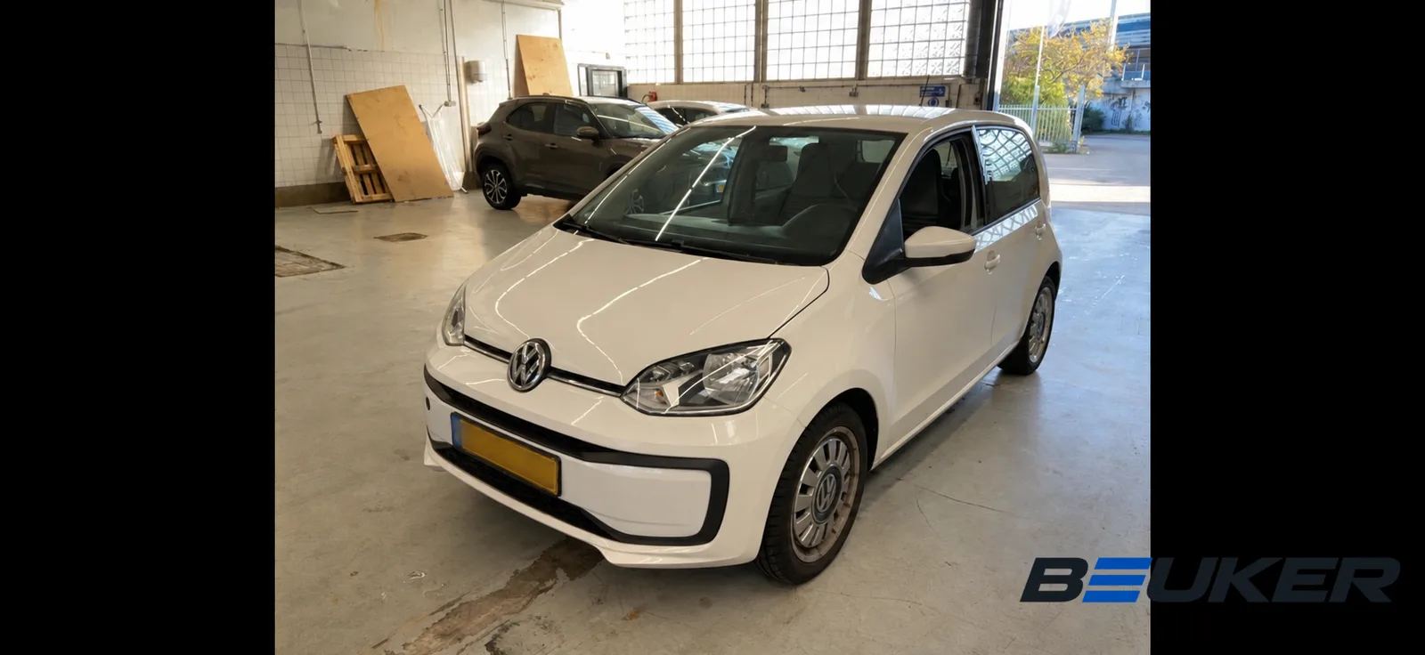 Volkswagen Up! (2018) — foto 1