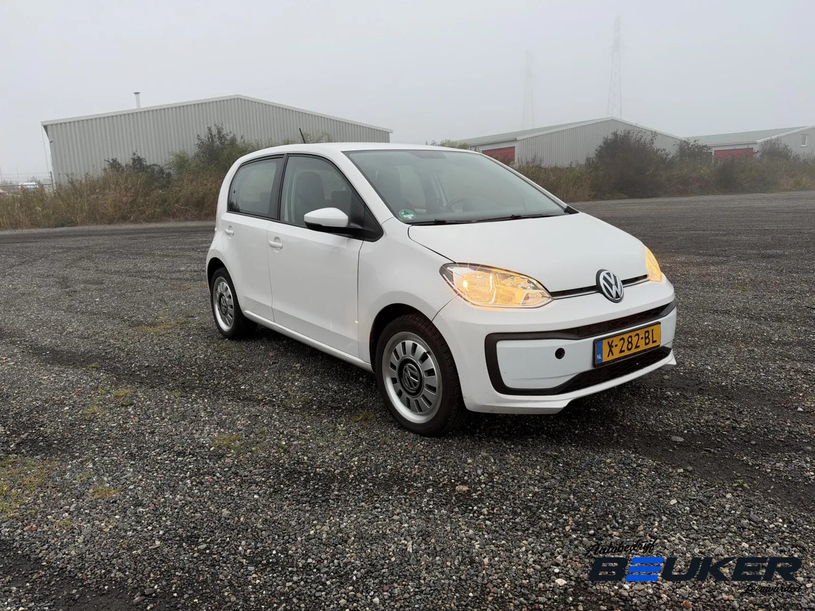 Volkswagen Up! (2018) — foto 1