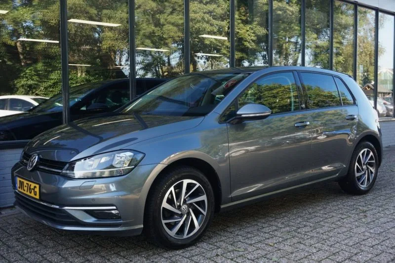 Volkswagen Golf (2017) — foto 1