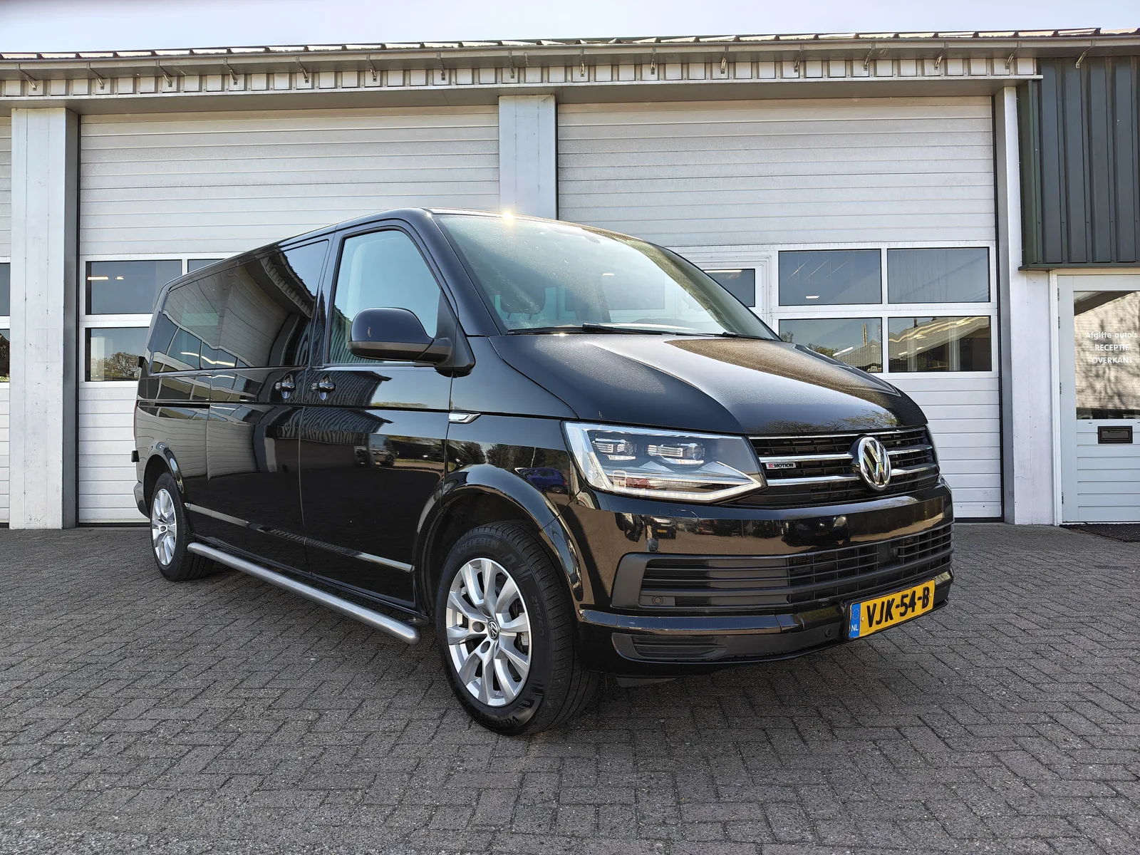 Volkswagen Transporter (2018) — foto 1