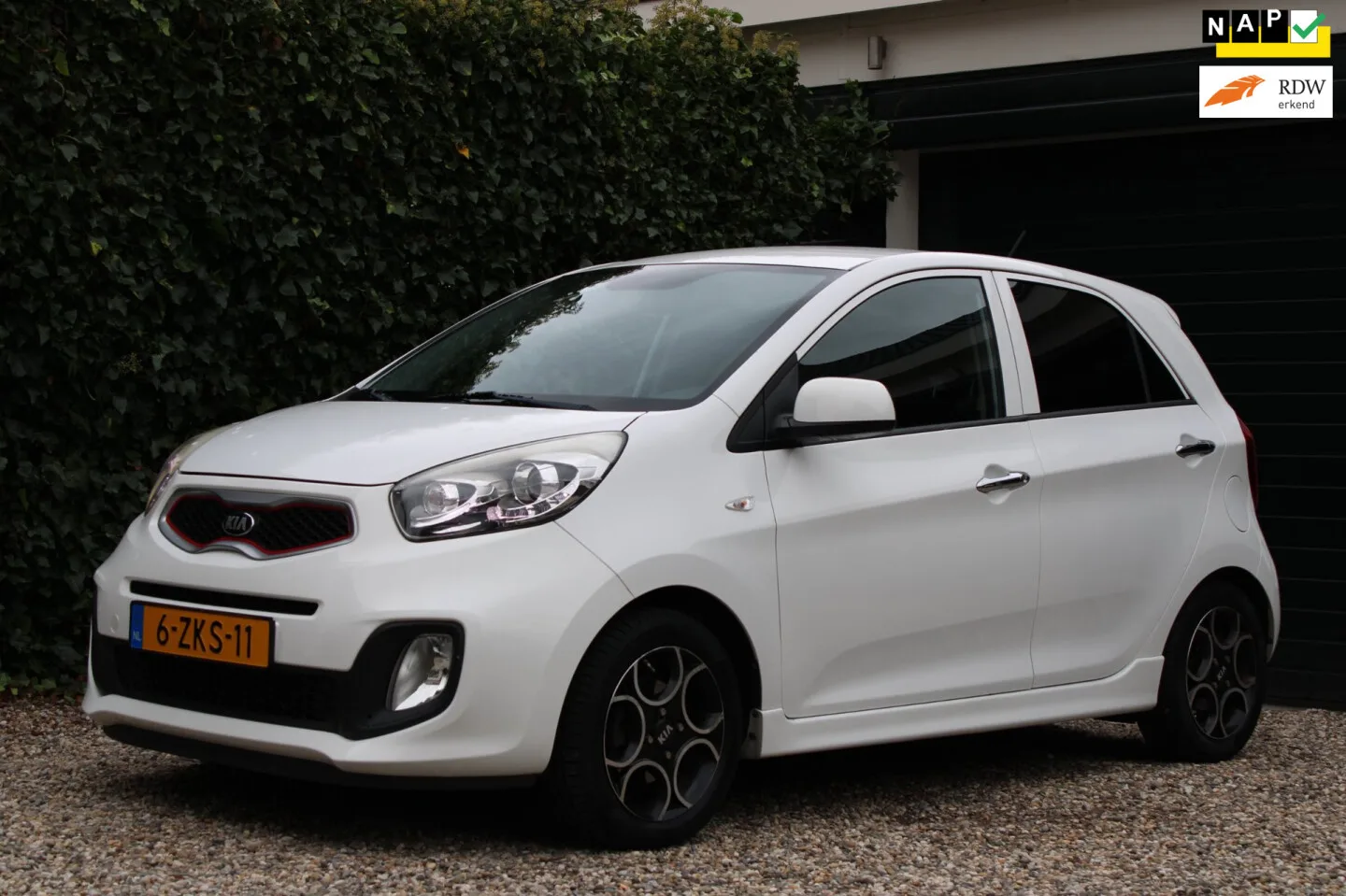 Kia Picanto (2015) — foto 1