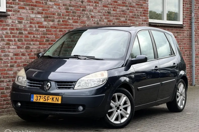 Renault Scénic (2005)