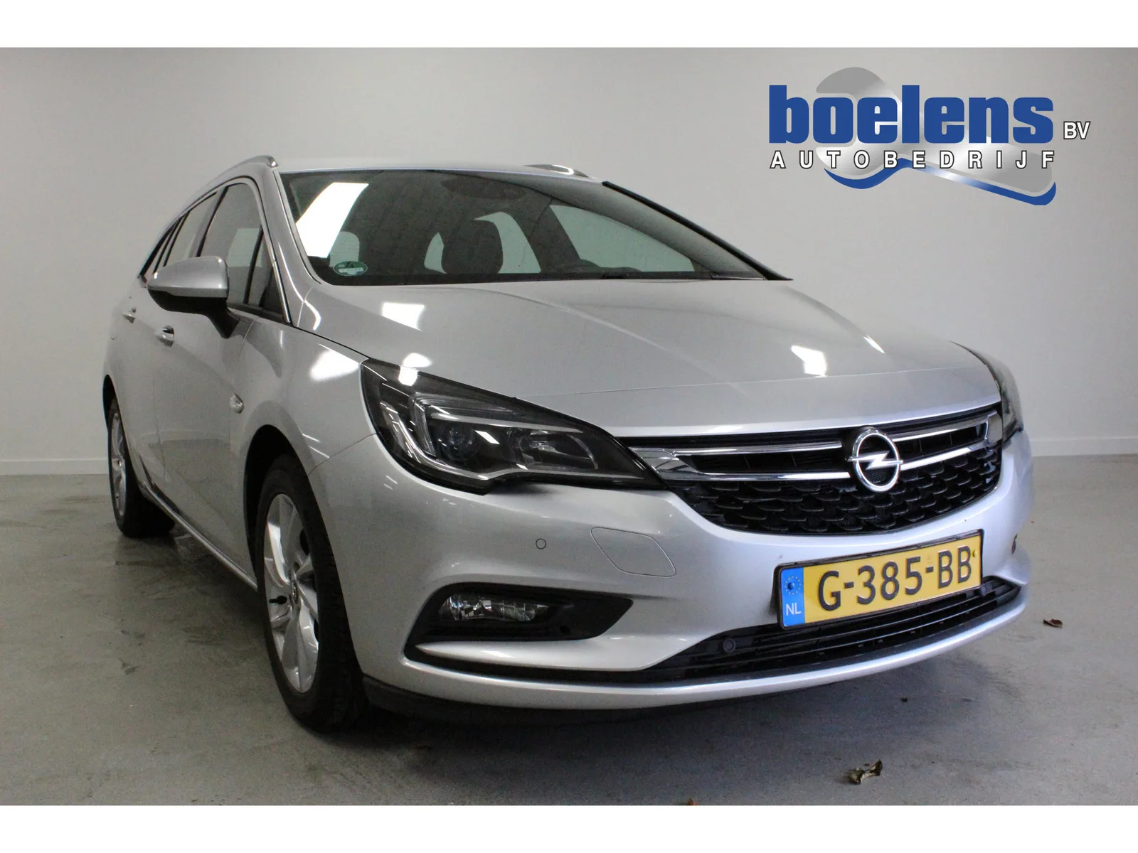 Opel Astra (2019) — foto 1