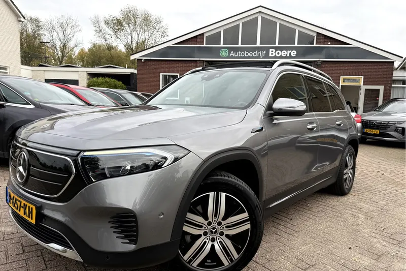 Mercedes-Benz EQB (2022)