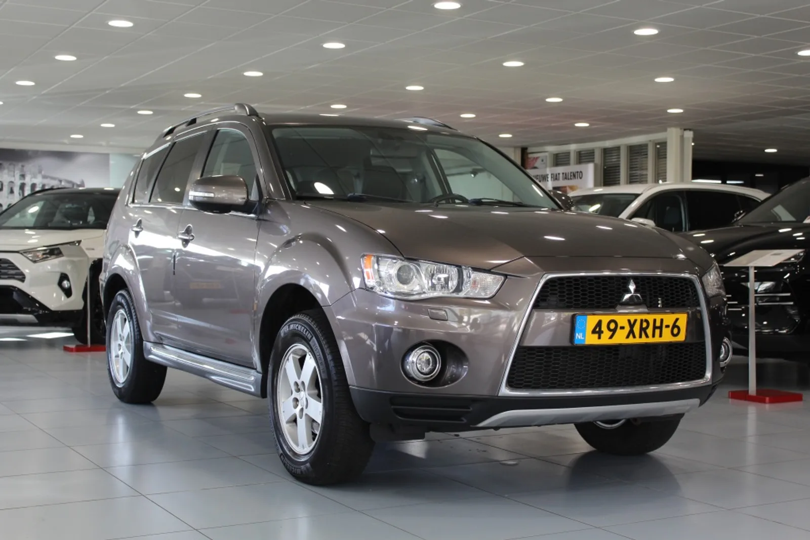 Mitsubishi Outlander (2012) — foto 1