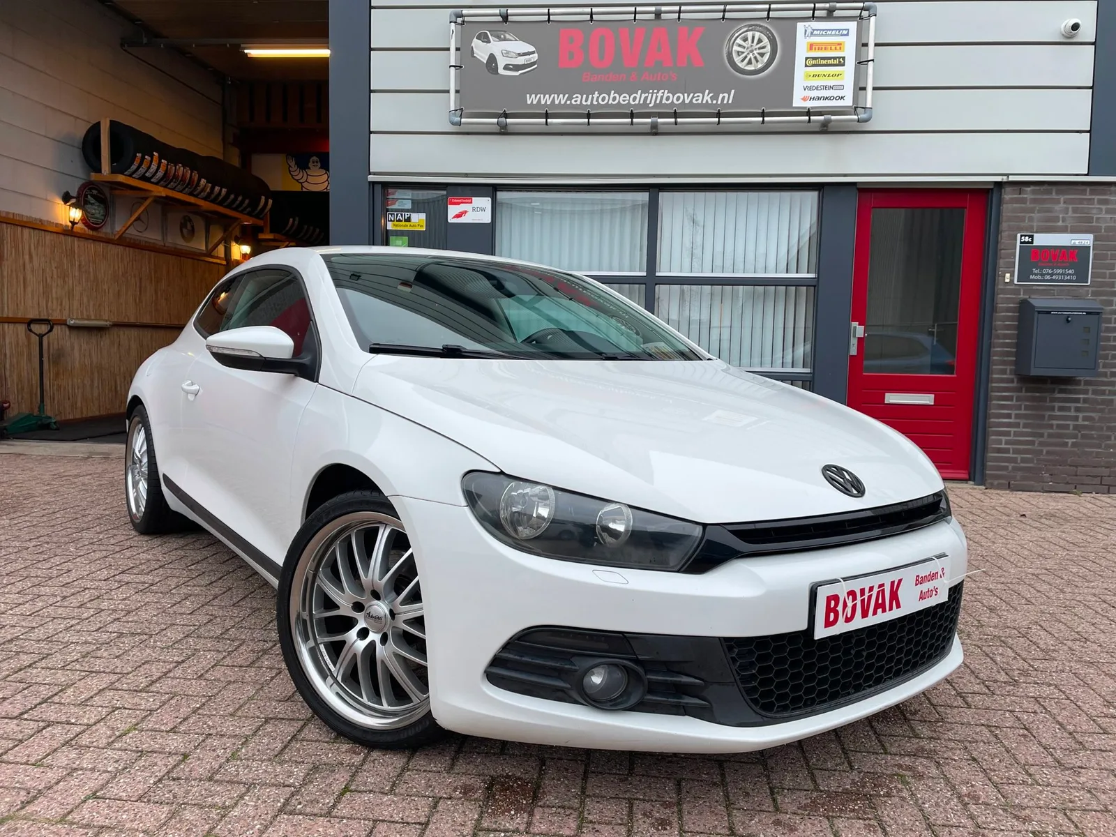 Volkswagen Scirocco (2009) — foto 1