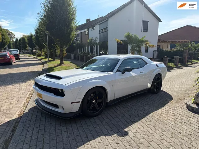 Dodge Challenger (2015) — foto 1