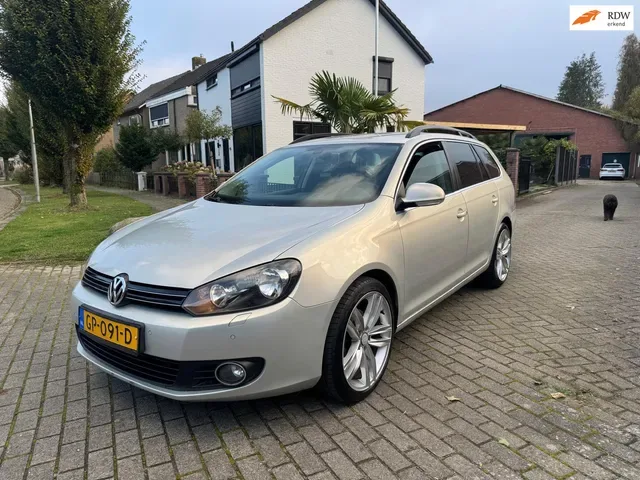 Volkswagen Golf (2009) — foto 1