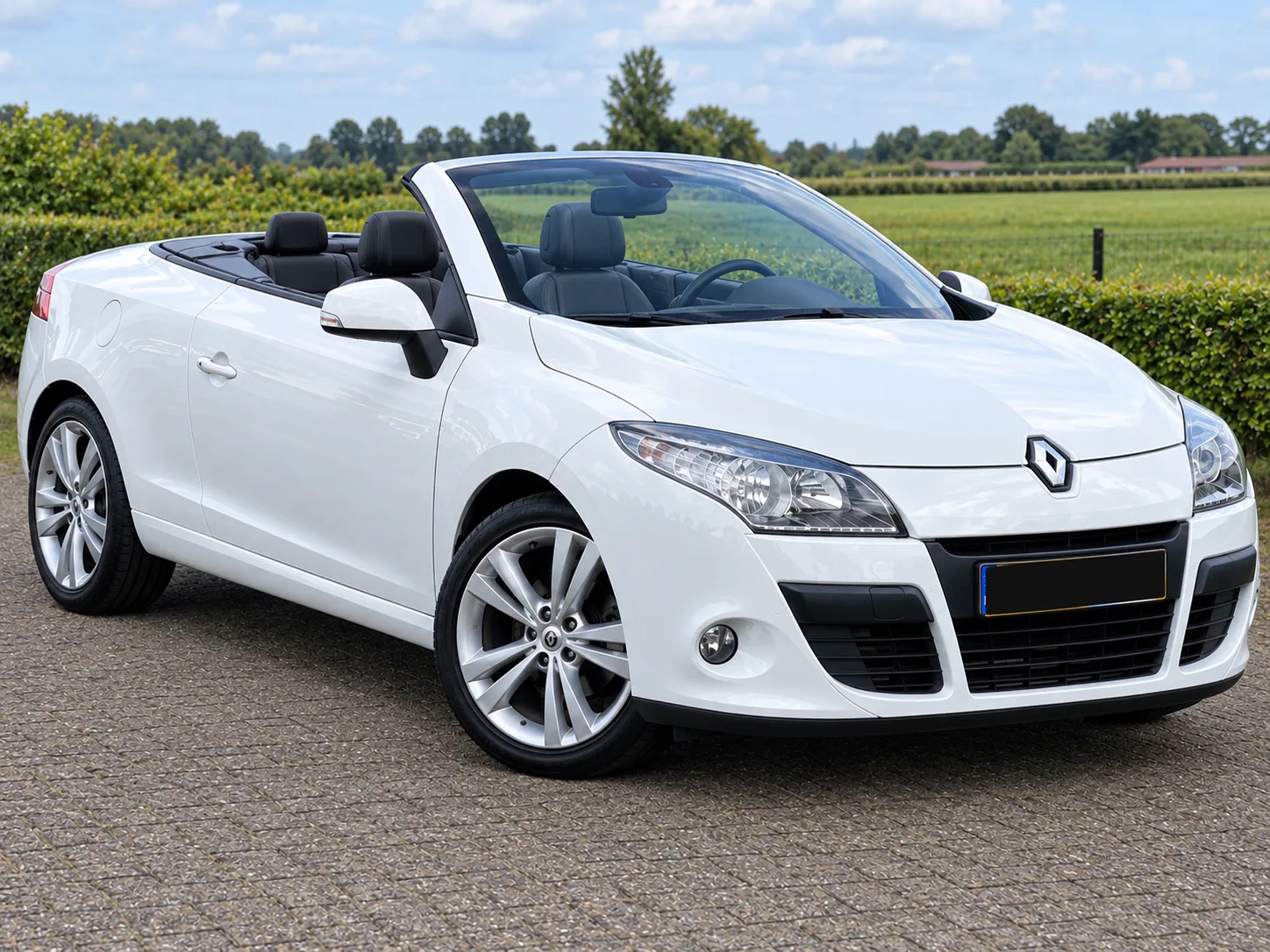 Renault Mégane (2011) — foto 1