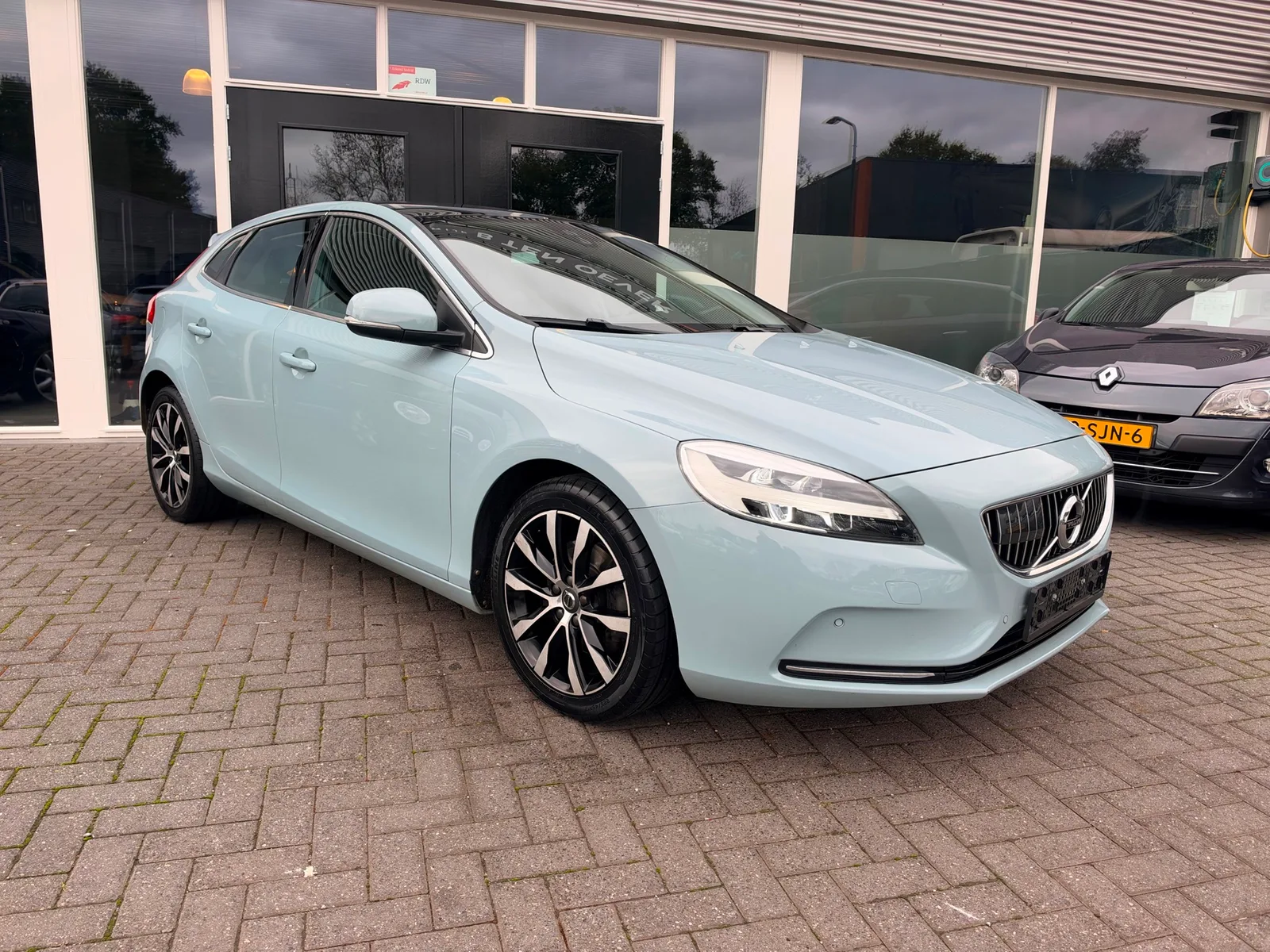 Volvo V40 (2018) — foto 1