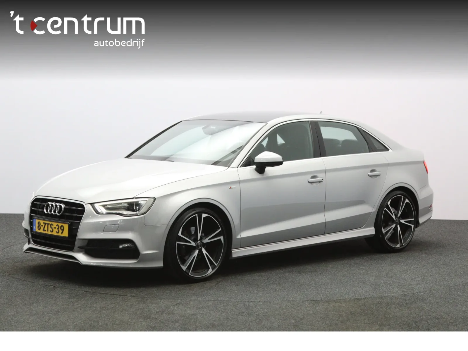 Audi A3 (2015) — foto 1