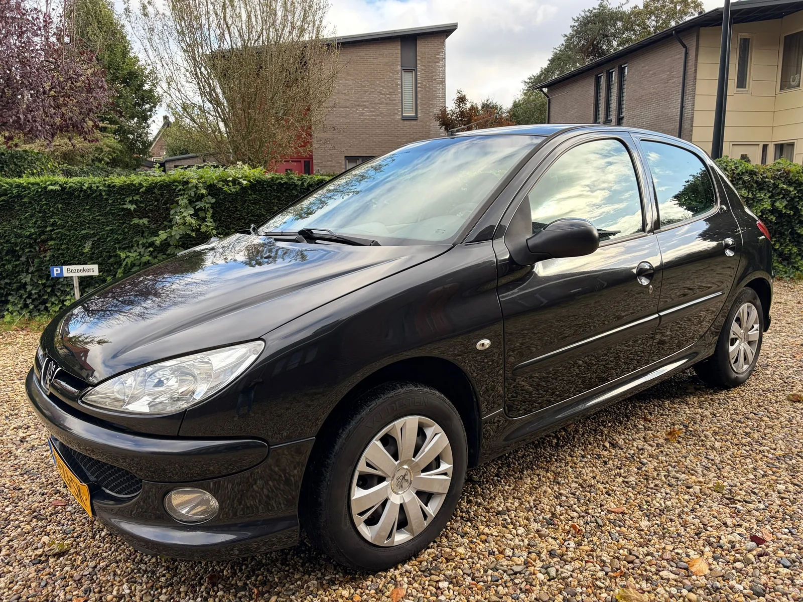 Peugeot 206 (2008) — foto 1