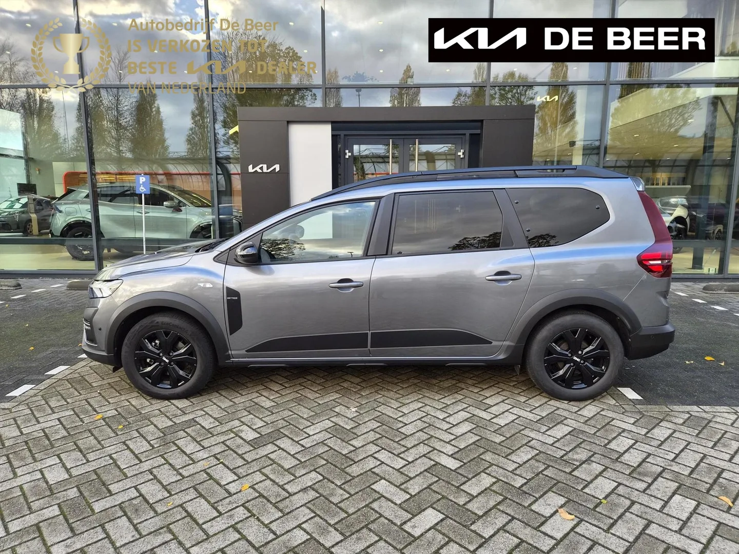 Dacia Jogger (2023) — foto 1