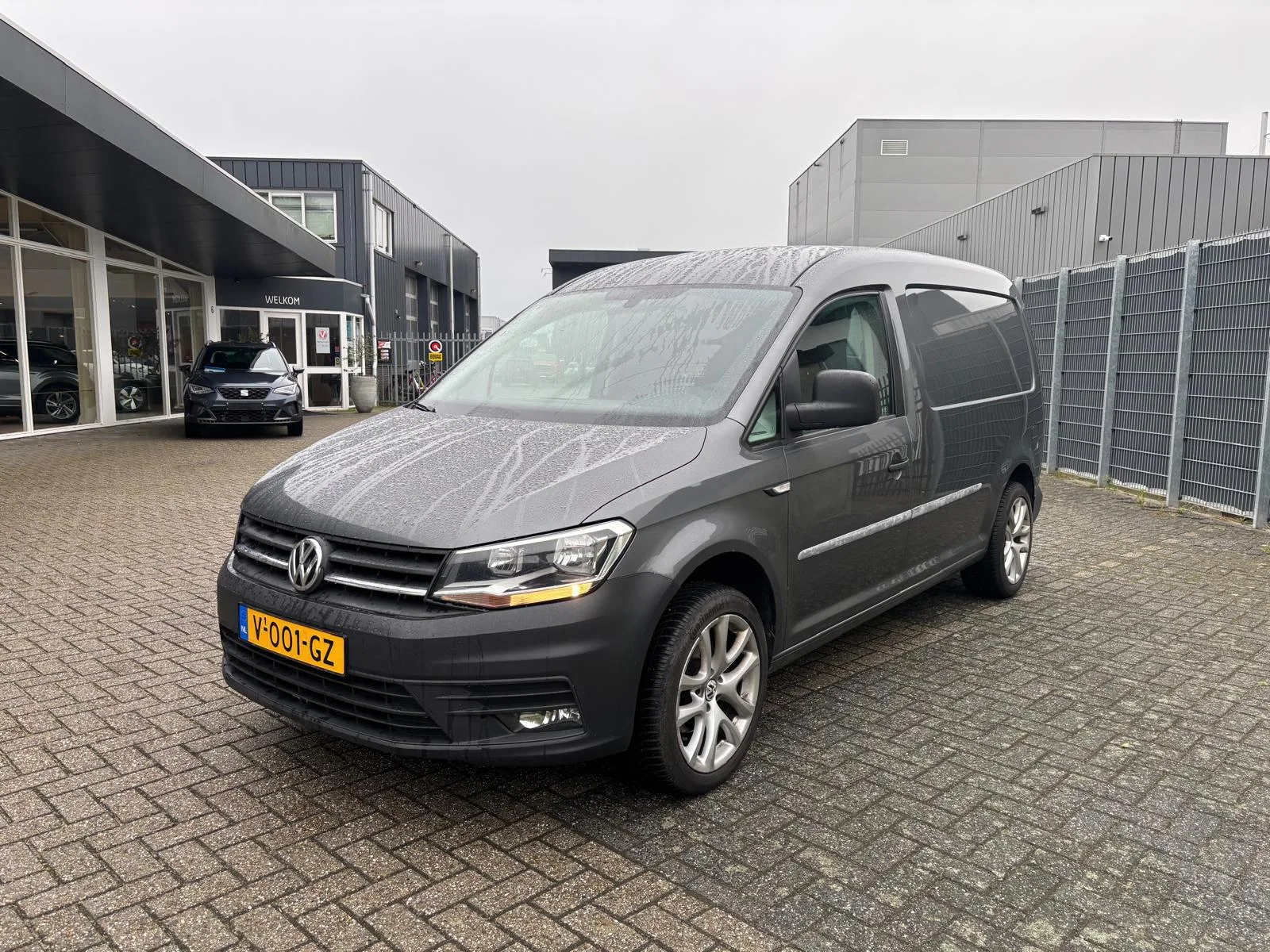 Volkswagen Caddy (2017) — foto 1