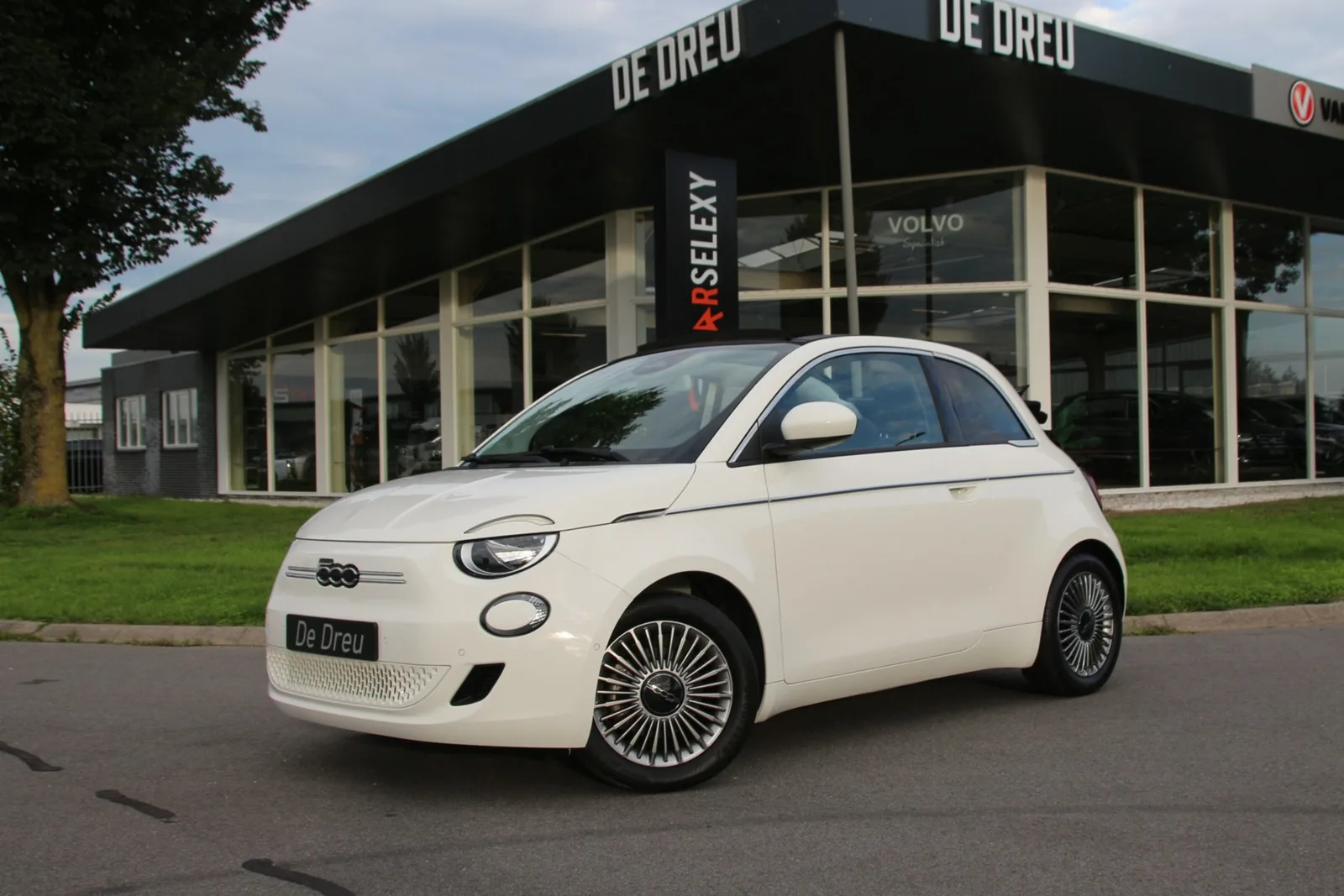Fiat 500C (2023) — foto 1