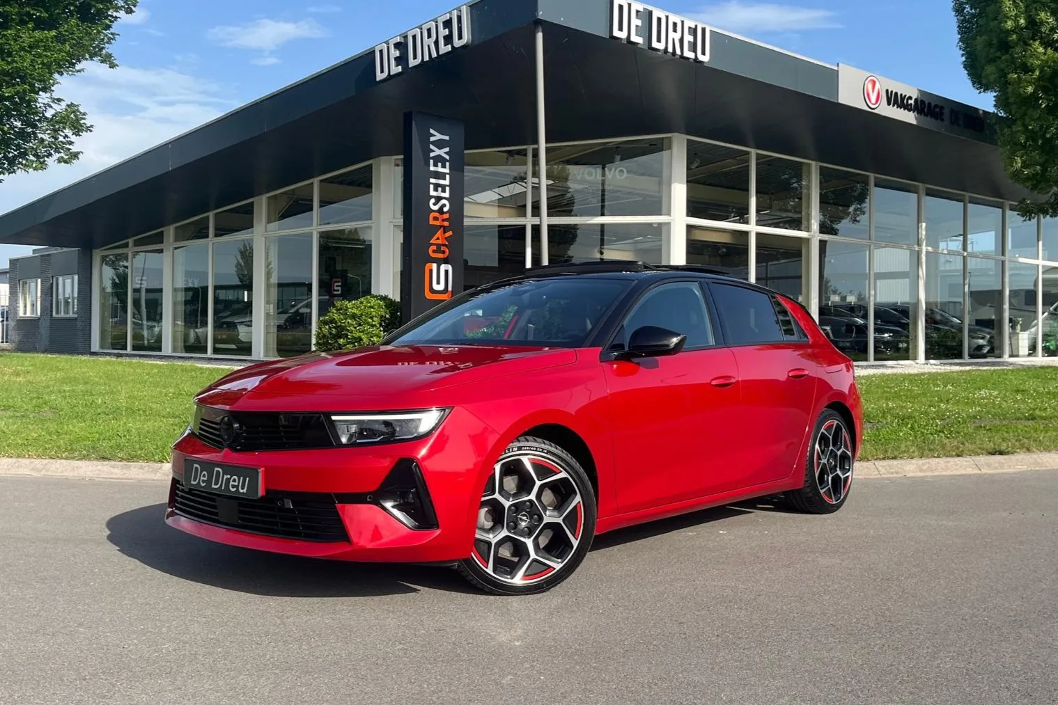 Opel Astra (2022) — foto 1