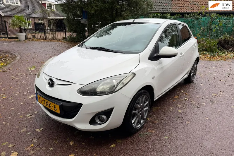 Mazda 2 (2012)