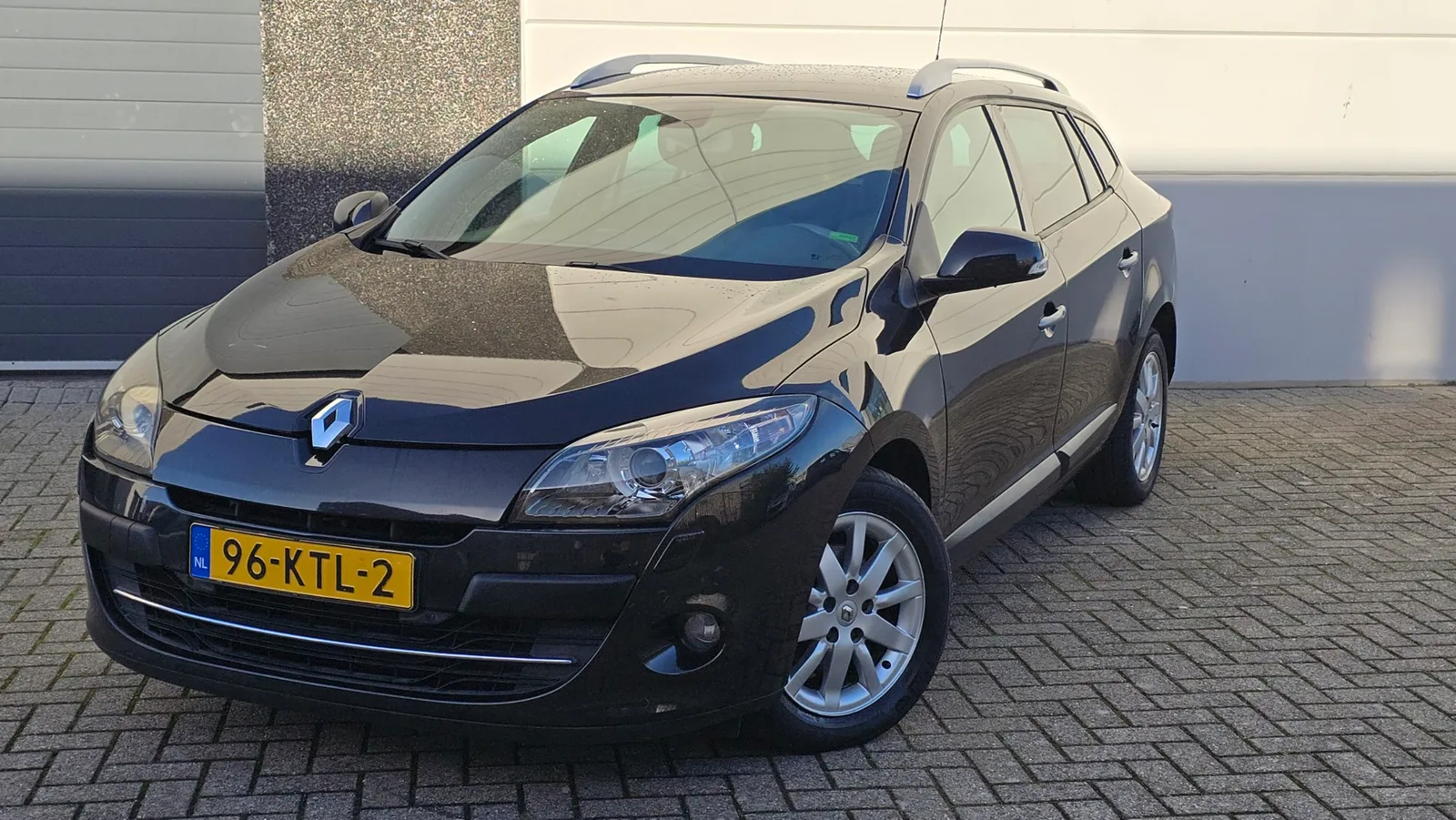 Renault Mégane (2010) — foto 1