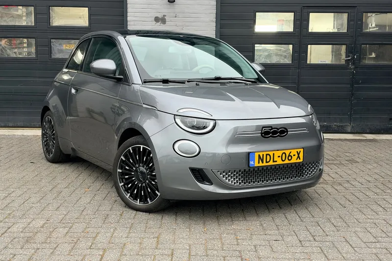 Fiat 500 (2022)