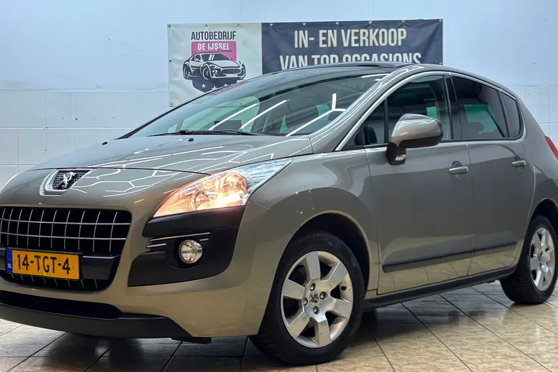 Peugeot 3008 (2012)