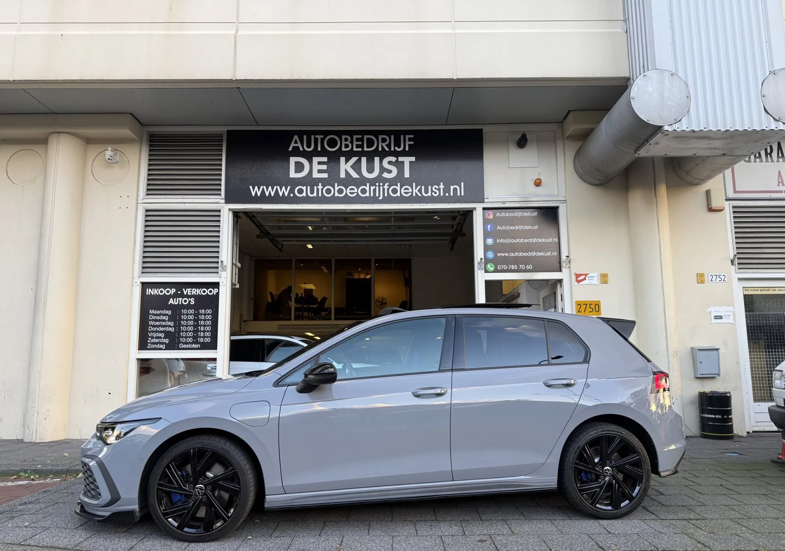 Volkswagen Golf (2022) — foto 1
