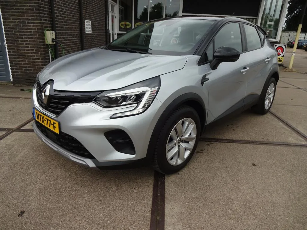 Renault Captur (2021) — foto 1