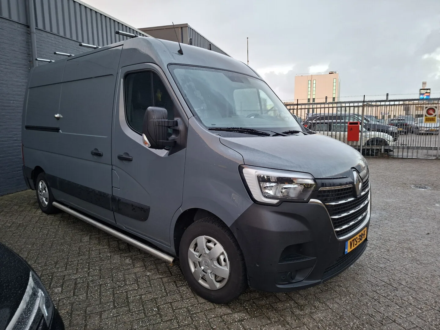 Renault Master (2023) — foto 1