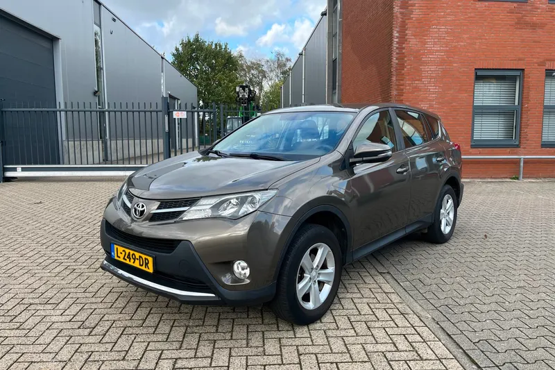 Toyota RAV4 (2013)