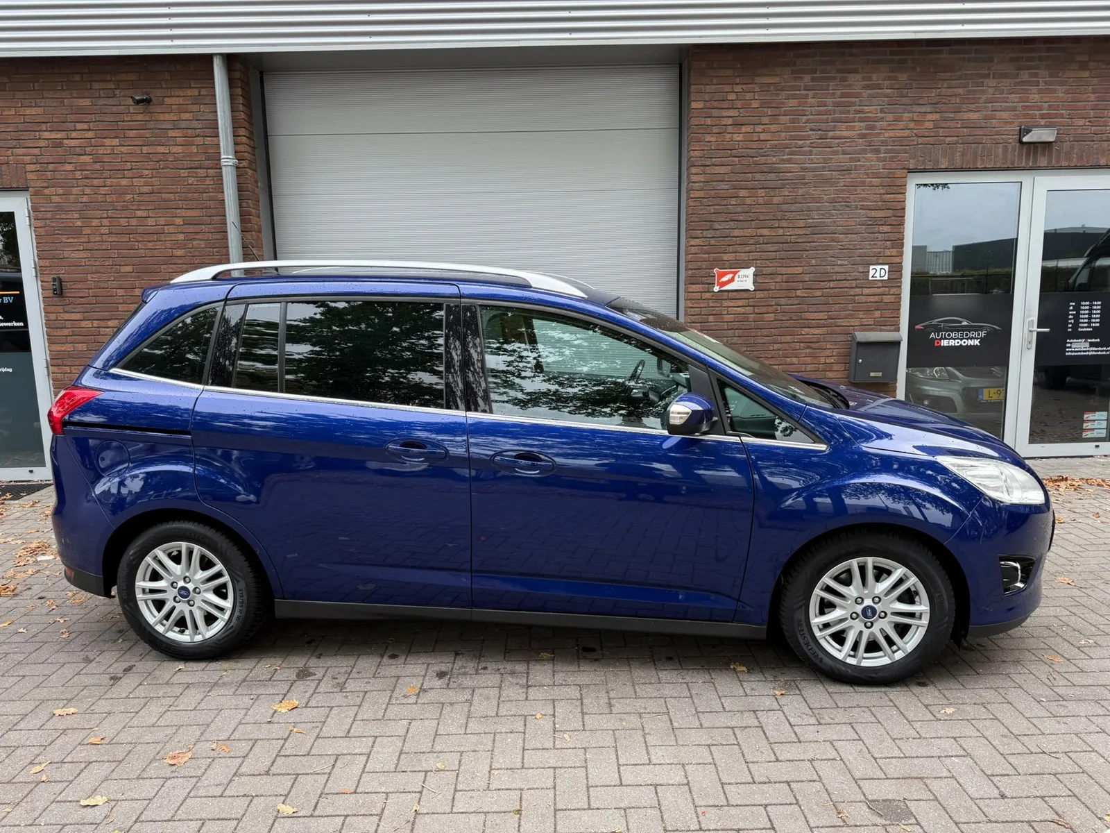 Ford Grand C-Max (2014) — foto 1